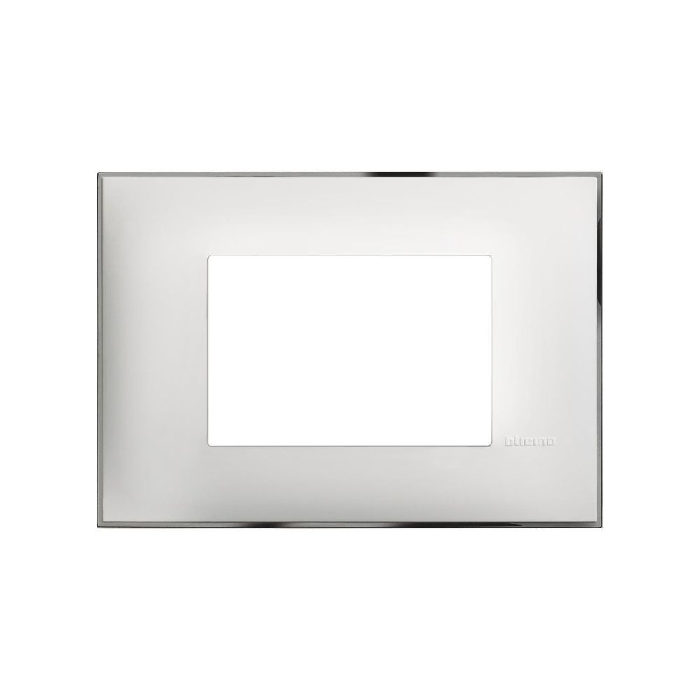 R4803WR Classia Лицева рамка 3 модулна бяло с хром - Image 1